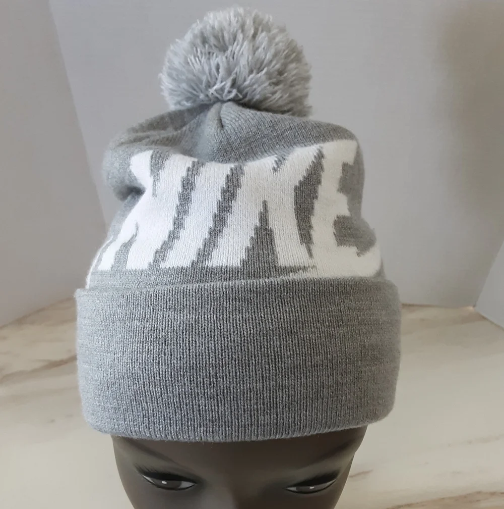 NIKE Gray Youth Pompom Rolled Cuff Beanie Cap Sz OS - Unisex